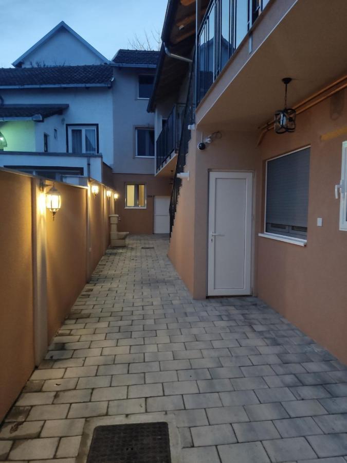 Apartmani Sladjana Novi Sad Eksteriør billede